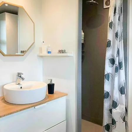 Relax In The Countryside With Pool