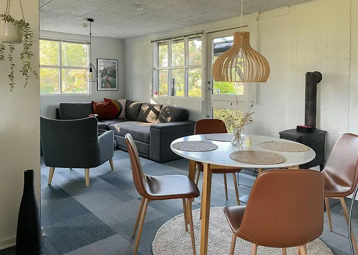 Relax In The Countryside With Pool * Avlum