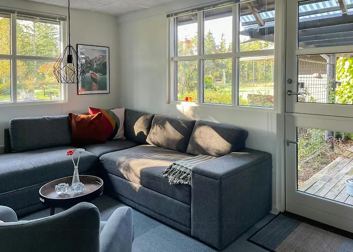 Relax In The Countryside With Pool Hébergement de vacances *